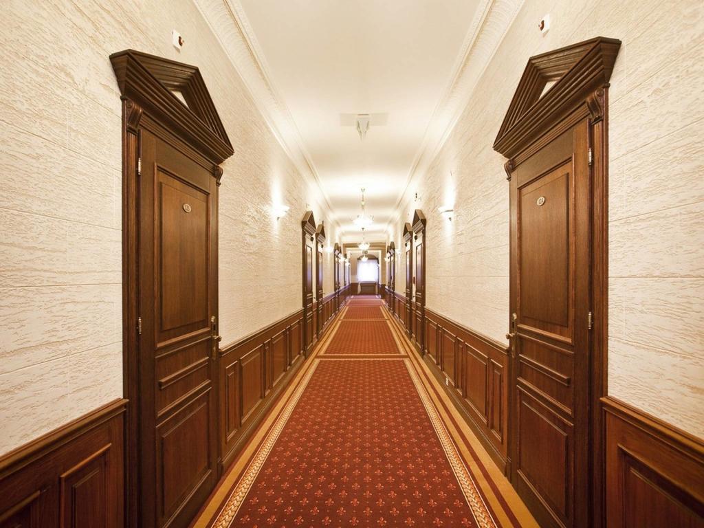 Senator Gran Via Hotel Będziemyśl Buitenkant foto