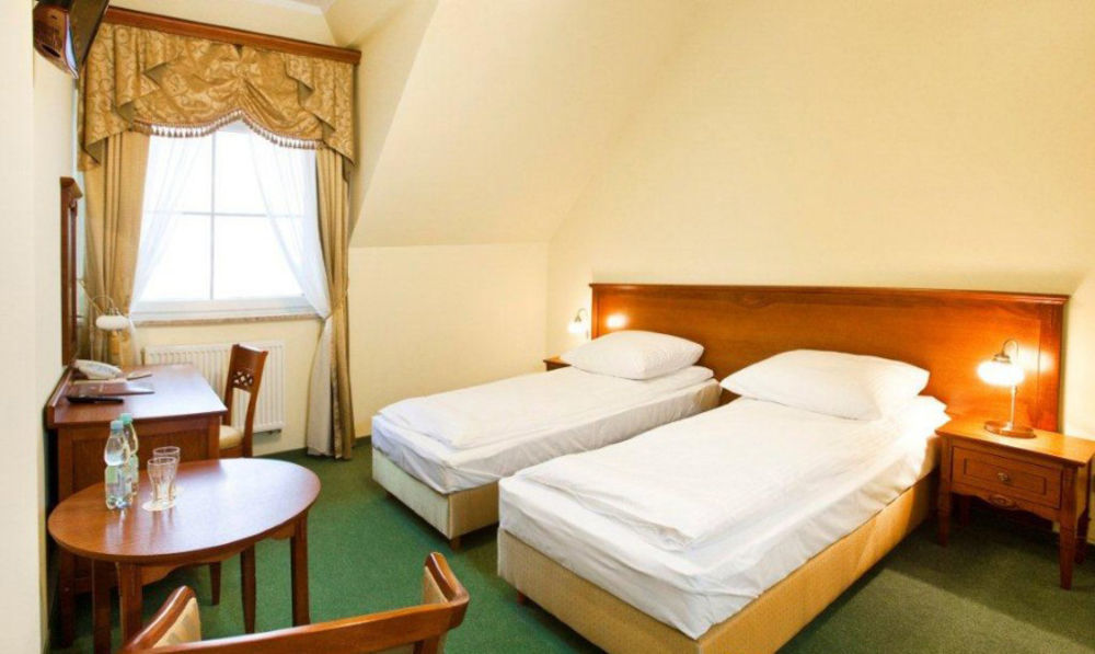 Senator Gran Via Hotel Będziemyśl Buitenkant foto